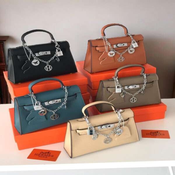 ⁦شنطة نسائية انيقة من ماركة هرمس Hermes⁩ - الصورة ⁦6⁩