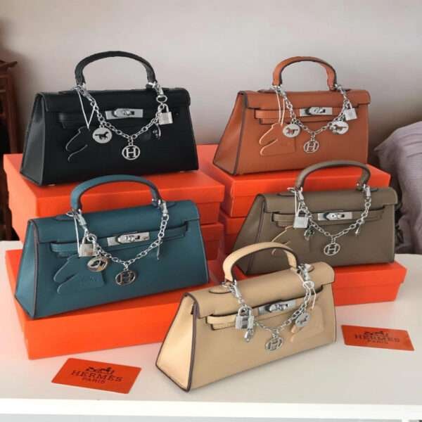 ⁦شنطة نسائية انيقة من ماركة هرمس Hermes⁩ - الصورة ⁦5⁩