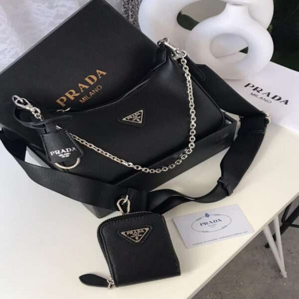 ⁦شنطة نسائية انيقة من ماركة برادا PRADA⁩ - الصورة ⁦3⁩