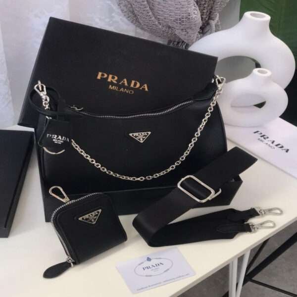 ⁦شنطة نسائية انيقة من ماركة برادا PRADA⁩ - الصورة ⁦5⁩