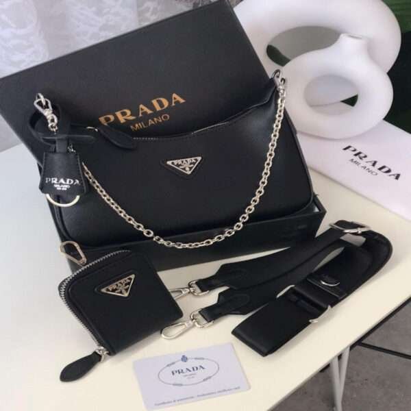 شنطة نسائية انيقة من ماركة برادا PRADA